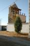 Iglesia del pueblo con su torre en forma de espadaña