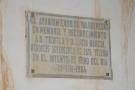 Placa en recuerdo de Lucio y Teófilo por el gesto heroico que tuvieron por defender la iglesia de unos ladrones