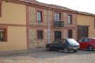 Casa y fachada construida por José Alonso “Molle” que emplea el canto rodado, “Morrillo” y el ladrillo rústico macizo como elementos de construcción en perfecta armonía. Propiedad de Clemente Fuertes